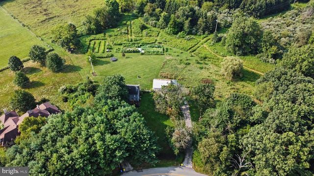 4091 WREN RD, Thomasville, PA 17364
