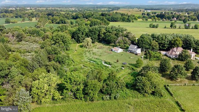 4091 WREN RD, Thomasville, PA 17364
