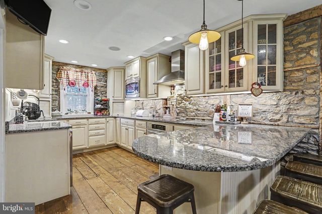 4091 WREN RD, Thomasville, PA 17364