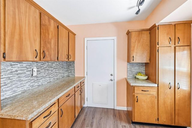 1815 Kenwood St, Sacramento, CA 95815