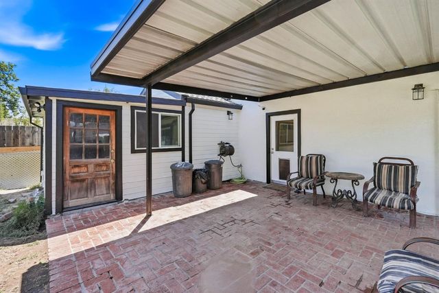 1815 Kenwood St, Sacramento, CA 95815