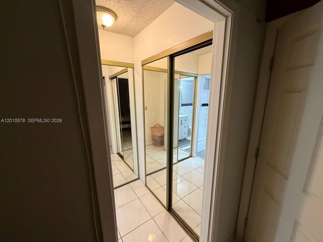 2420 Diana Dr 302, Hallandale Beach, FL 33009