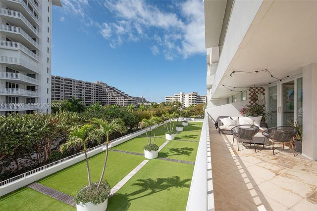 199 Ocean Lane Dr 401, Key Biscayne, FL 33149