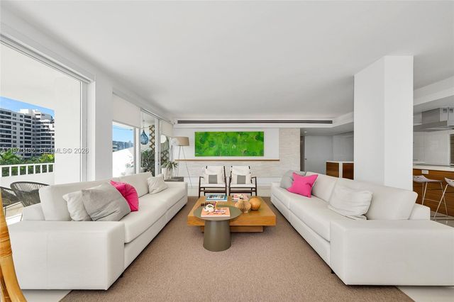 199 Ocean Lane Dr 401, Key Biscayne, FL 33149