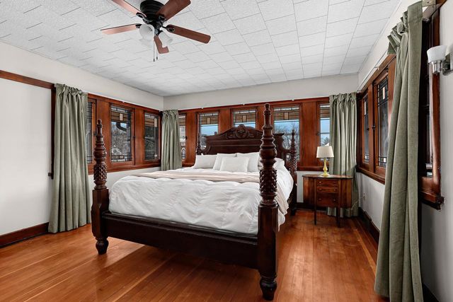 346 Leonard STREET N, West Salem, WI 54669