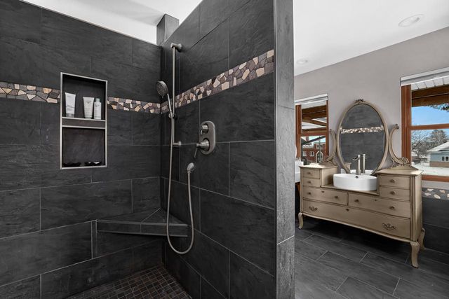 346 Leonard STREET N, West Salem, WI 54669