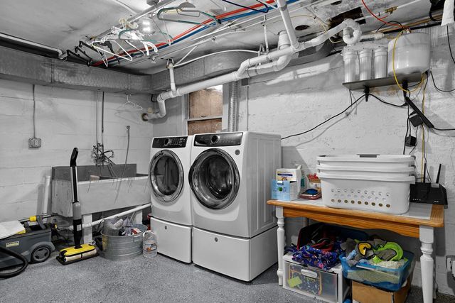 346 Leonard STREET N, West Salem, WI 54669