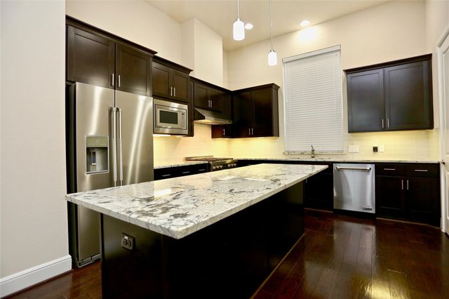 4009 Lillian, Houston, TX 77007