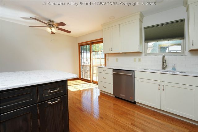 166 Timberlake Circle, Scott Depot, WV 25560