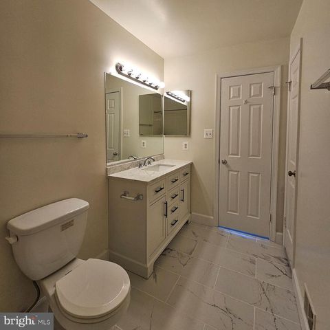 3019 MEETING ST, Falls Church, VA 22044