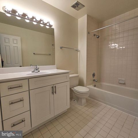 3019 MEETING ST, Falls Church, VA 22044