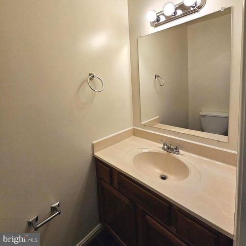3019 MEETING ST, Falls Church, VA 22044