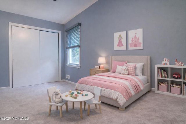 52 Yorktown Road, East Brunswick, NJ 08816