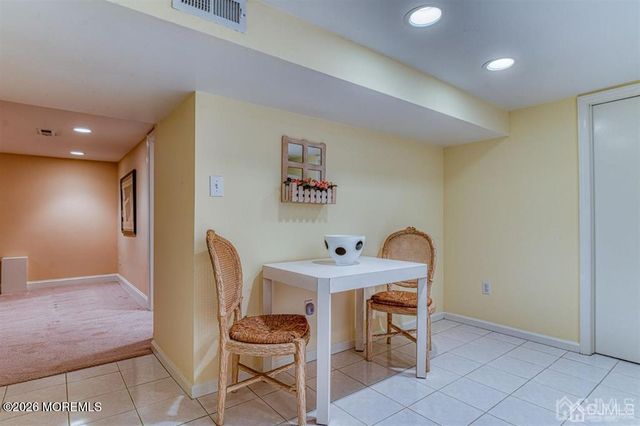 52 Yorktown Road, East Brunswick, NJ 08816