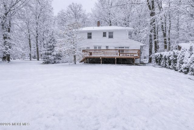 52 Yorktown Road, East Brunswick, NJ 08816