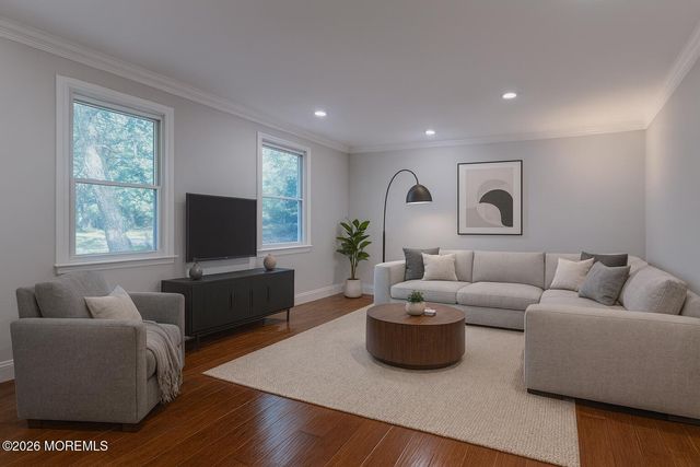 52 Yorktown Road, East Brunswick, NJ 08816