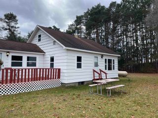 8274 E 30 3/4 Road, Haring Twp, MI 49601