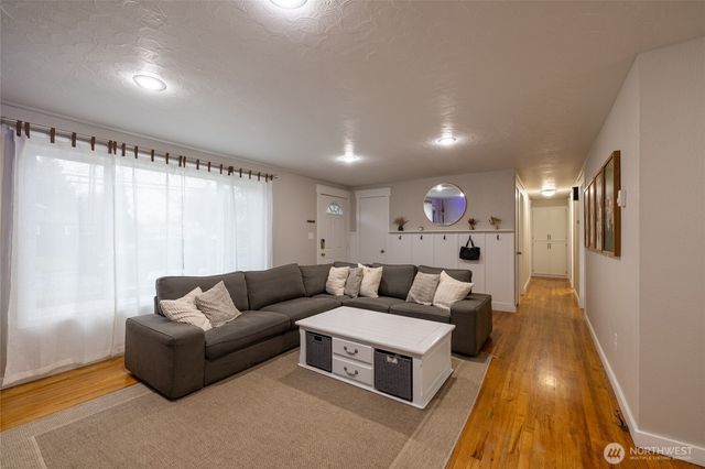 2026 28th Avenue, Longview, WA 98632