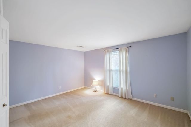 4203 Oakgrove Drive, Valparaiso, IN 46383