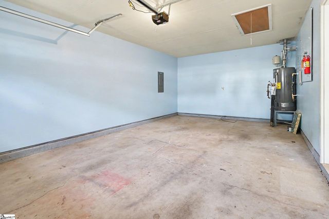 403 Crescentwood Court, Taylors, SC 29687