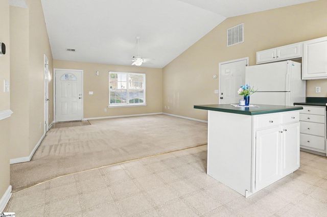 403 Crescentwood Court, Taylors, SC 29687