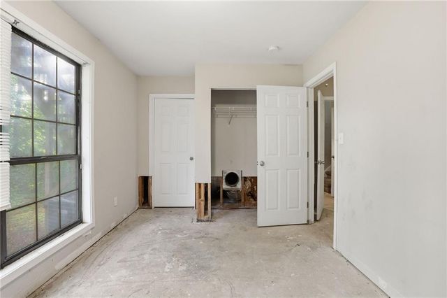 1648 Olde Oak Drive, Lithia Springs, GA 30122
