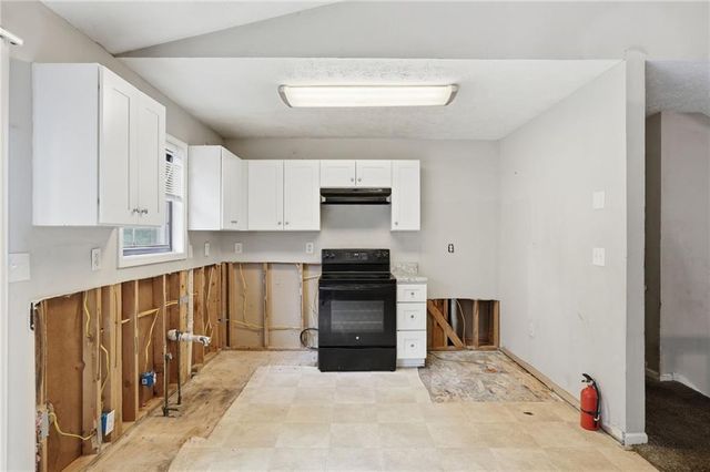 1648 Olde Oak Drive, Lithia Springs, GA 30122