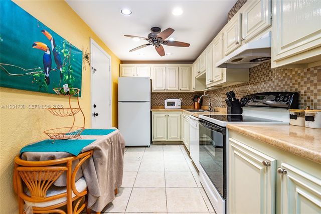 1428 SE 4th Avenue 240, Deerfield Beach, FL 33441