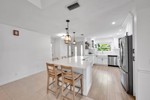 20924 N Springs Terrace, Boca Raton, FL 33428