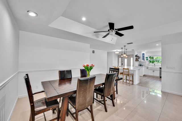 20924 N Springs Terrace, Boca Raton, FL 33428