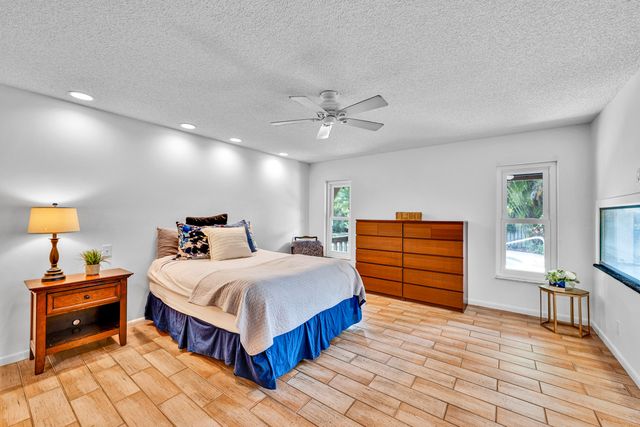 20924 N Springs Terrace, Boca Raton, FL 33428