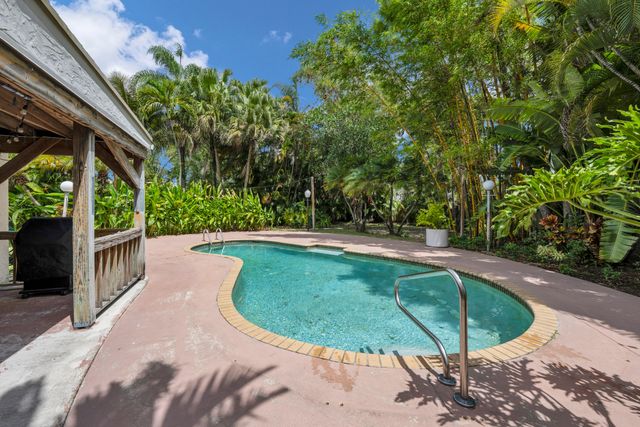 20924 N Springs Terrace, Boca Raton, FL 33428