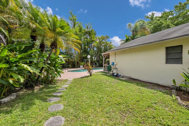 20924 N Springs Terrace, Boca Raton, FL 33428