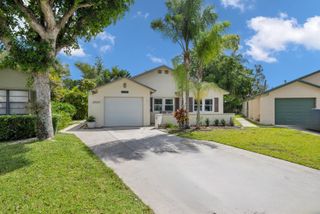 20924 N Springs Terrace, Boca Raton, FL 33428