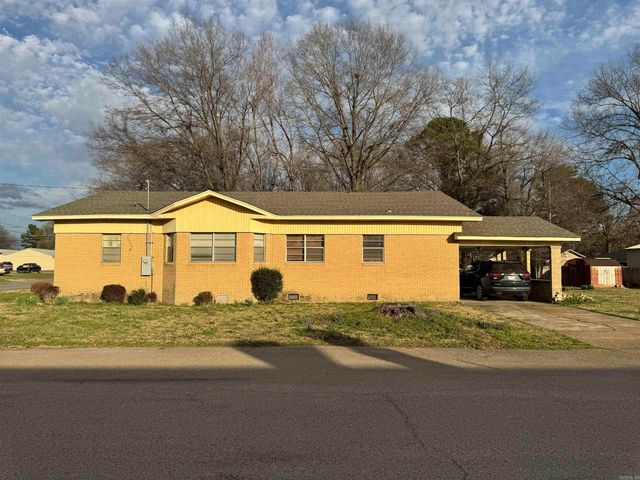 307 W Martin Dr, Wynne, AR 72396