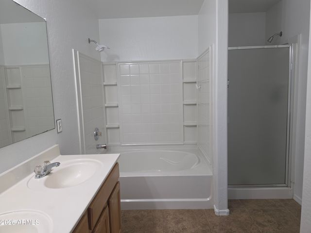 2068 E ANDALUSIAN Loop, San Tan Valley, AZ 85140