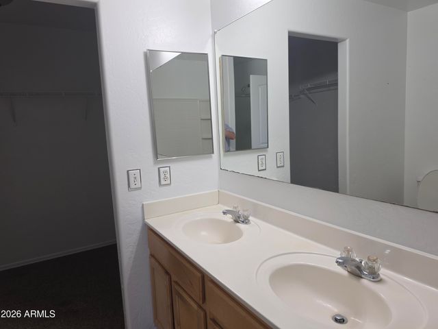 2068 E ANDALUSIAN Loop, San Tan Valley, AZ 85140
