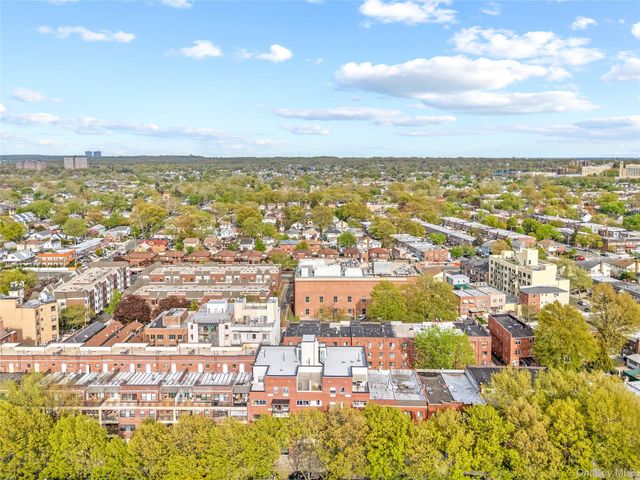 71-33 162nd Street 3F, Fresh Meadows, NY 11365