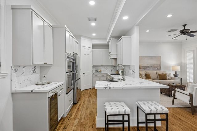 622 Knox Street, Houston, TX 77007