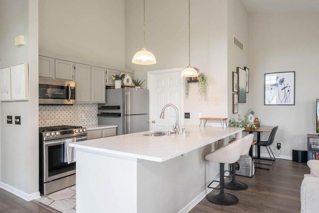 654 Geneva National AVENUE N #6-36, Lake Geneva, WI 53147
