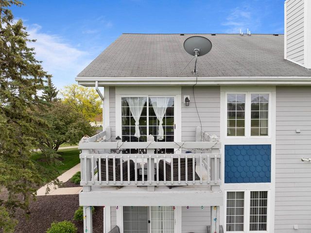 654 Geneva National AVENUE N #6-36, Lake Geneva, WI 53147