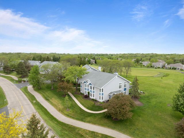 654 Geneva National AVENUE N #6-36, Lake Geneva, WI 53147