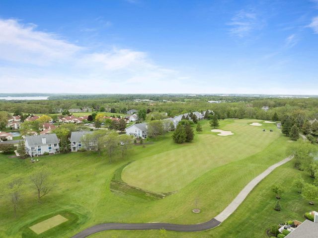 654 Geneva National AVENUE N #6-36, Lake Geneva, WI 53147
