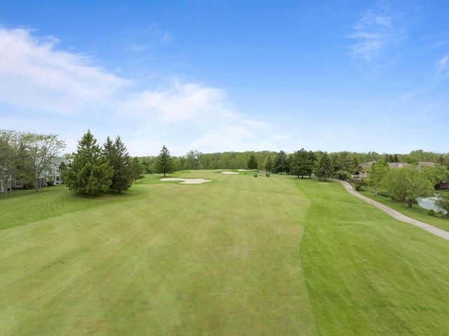 654 Geneva National AVENUE N #6-36, Lake Geneva, WI 53147