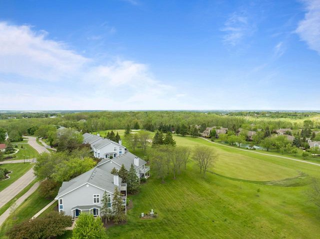 654 Geneva National AVENUE N #6-36, Lake Geneva, WI 53147