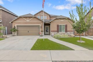 1944 W Babcock Avenue, Visalia, CA 93291