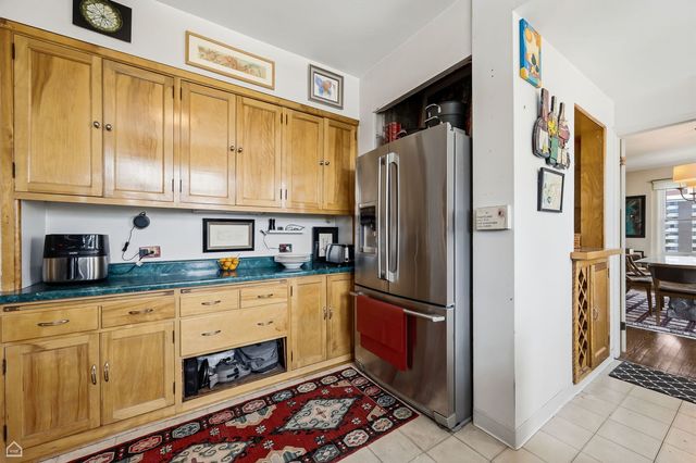 2666 E 73rd Street 8W, Chicago, IL 60649