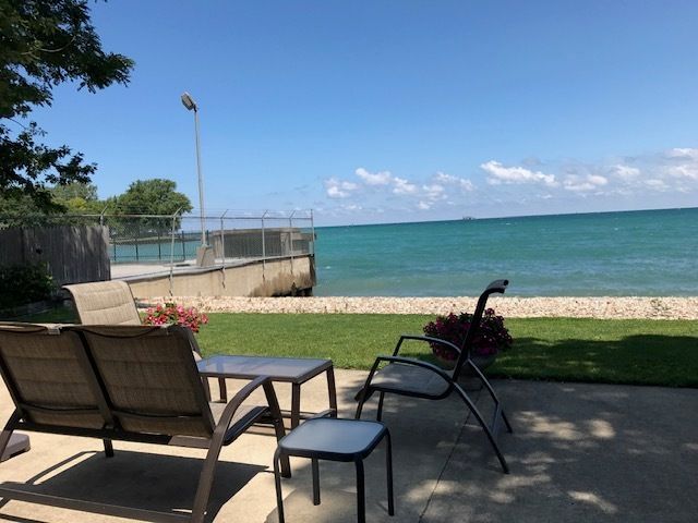 2666 E 73rd Street 8W, Chicago, IL 60649