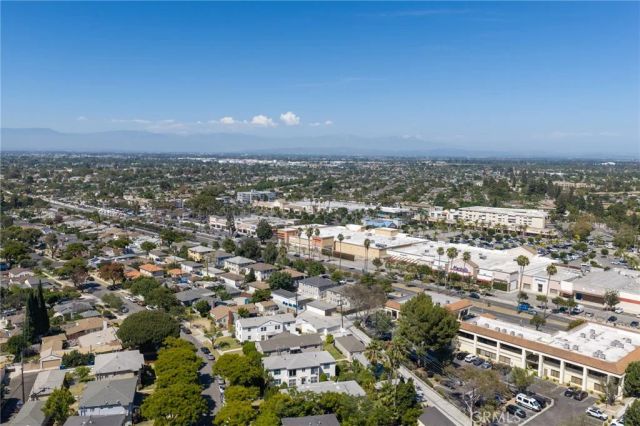 4445 Atlantic Avenue, Long Beach, CA 90807