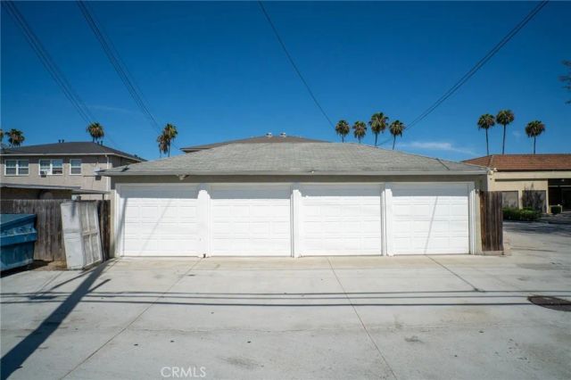 4445 Atlantic Avenue, Long Beach, CA 90807